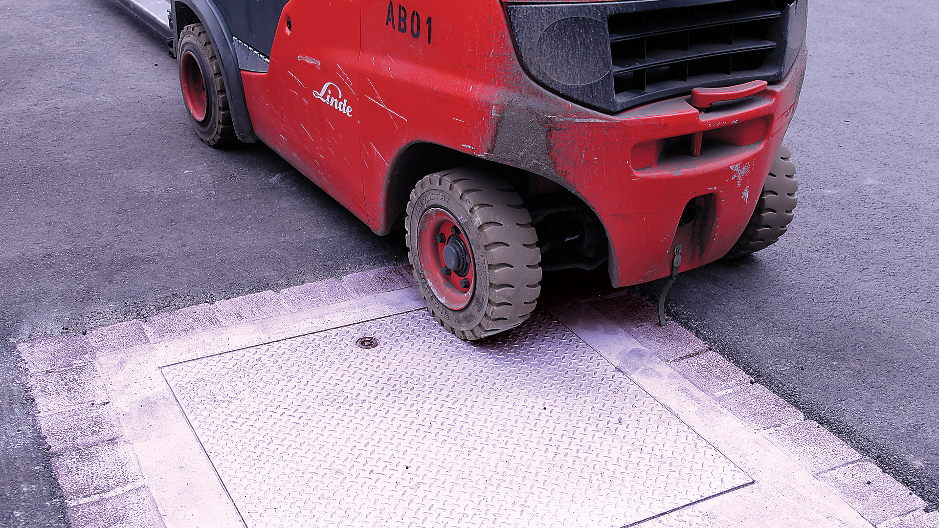 Belastungsklasse im Außenbereich mit Fahrzeugen